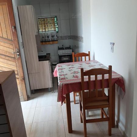 Quarto Em Matinhos Pr Εξωτερικό φωτογραφία